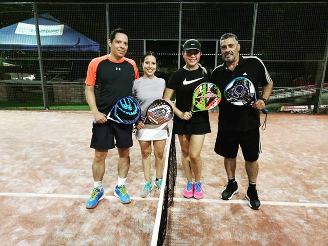 Cancha de pádel en El Salvador