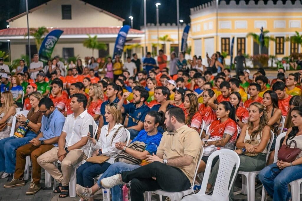 Delegaciones del primer Torneo Nacional Interligas de pádel en Montería