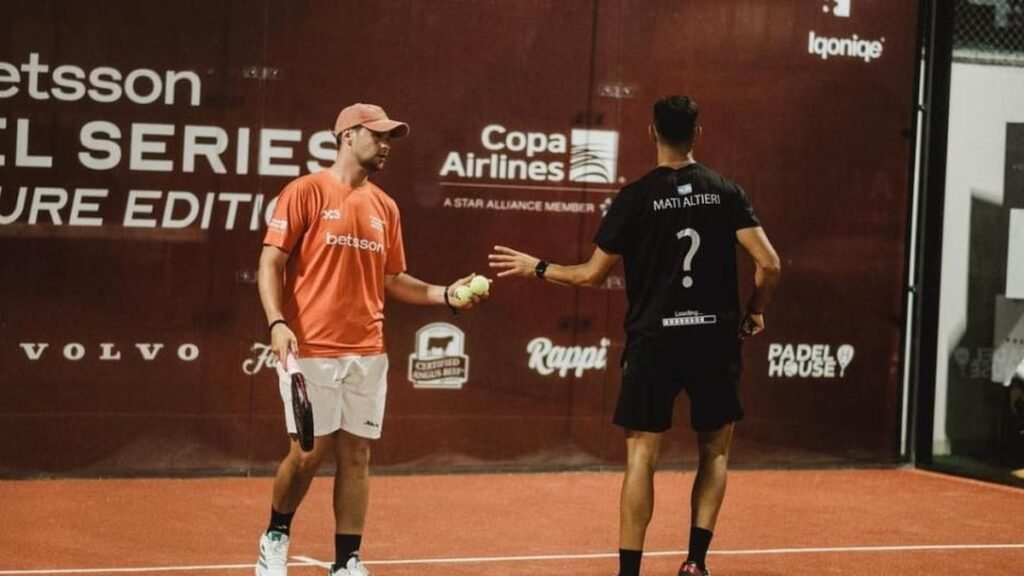 Matías Altieri en el Lima Padel Series, en el Padel Arena de Surco